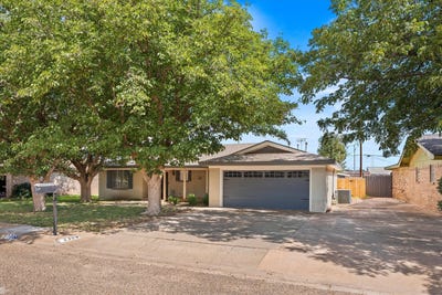/international/us/230-n-22nd-street-slaton-tx-110120411621/