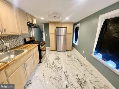 /international/us/34-southard-street-trenton-nj-110107352700/