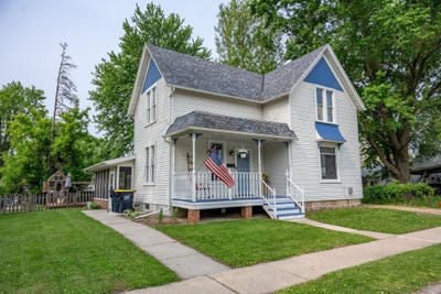 /international/us/808-e-state-street-mauston-wi-110099921693/
