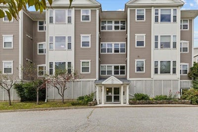 /international/us/160-wiley-road-colchester-vt-110110276874/