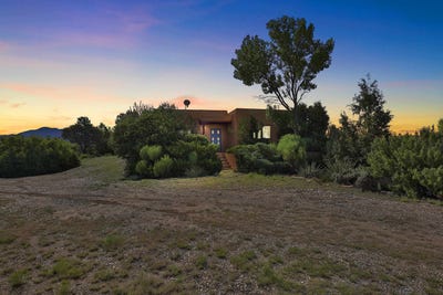 /international/us/11-mesa-sea-road-arroyo-hondo-nm-110100528951/