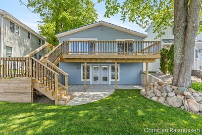 /international/us/1025-adams-street-nw-stanton-mi-110108252226/