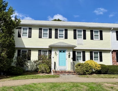 /international/us/222-buck-island-road-west-yarmouth-ma-110120039866/