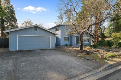 /international/us/1245-valley-view-drive-medford-or-110107071378/