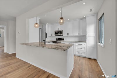 /international/us/103-heritage-village-southbury-ct-110106150700/