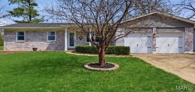/international/us/414-westbrook-drive-o-fallon-mo-110108613014/?lang=id