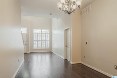 /international/us/2020-5th-avenue-birmingham-al-110107456213/