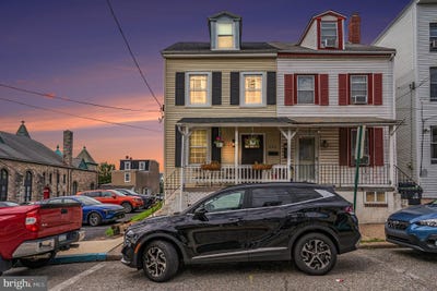 /international/us/251-hall-street-phoenixville-pa-110101101927/