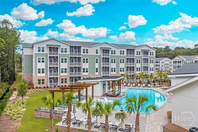 /international/us/5670-ogeechee-road-savannah-ga-110105878003/