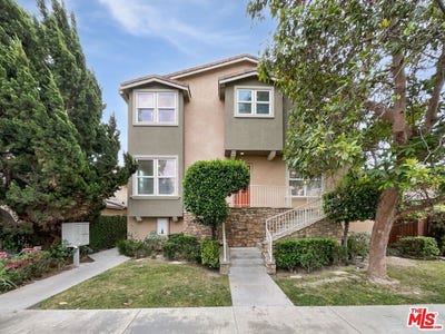 /international/us/3802-howard-ave-los-alamitos-ca-110098983710/