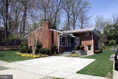 /international/us/5103-danbury-rd-bethesda-md-110107889387/