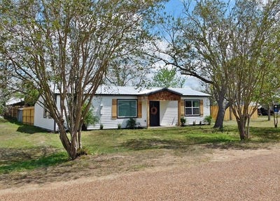 /international/us/205-east-train-street-ellinger-tx-110106932334/