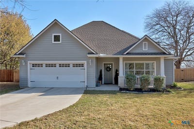 /international/us/502-nw-river-road-martindale-tx-110106528892/