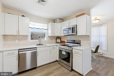 /international/us/43-a-magnolia-road-manahawkin-nj-110106677456/