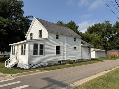 /international/us/335-s-pleasant-street-watervliet-mi-110109585115/