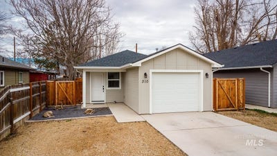 /international/us/310-w-owyhee-ave-homedale-id-110106727510/