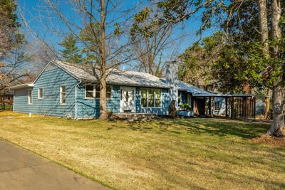 /international/us/1004-s-taylor-drive-carbondale-il-110107172922/