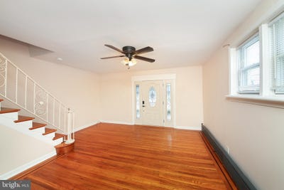 /international/us/1135-harding-drive-havertown-pa-110100820857/