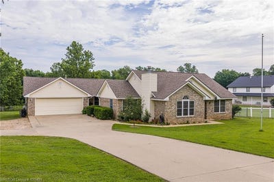 /international/us/1133-e-highway-45-fort-smith-ar-110108618087/