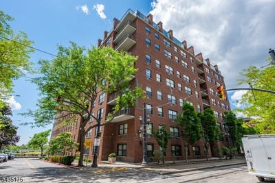 /international/us/1-greene-st-jersey-city-nj-110108471651/