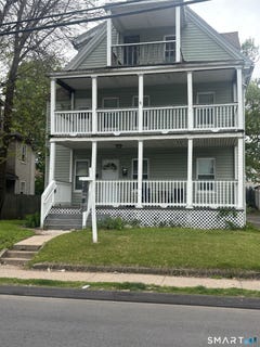 /international/us/19-21-moore-avenue-east-hartford-ct-110108020198/