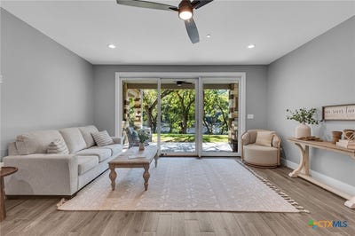 /international/us/540-river-run-new-braunfels-tx-110095718318/