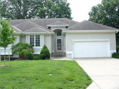 /international/us/17205-e-44th-street-court-s-independence-mo-110108614736/