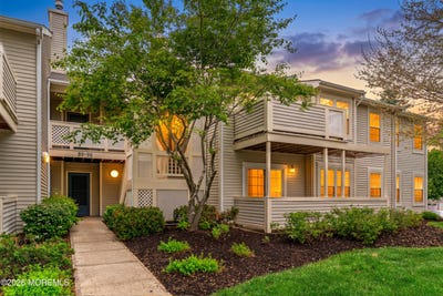 /international/us/94-briarwood-court-howell-nj-110108876098/
