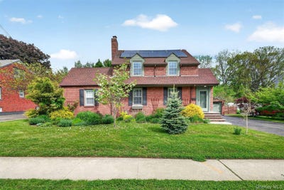 /international/us/234-north-street-newburgh-ny-110108099952/