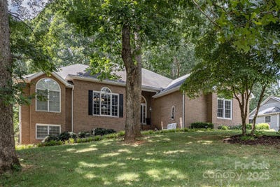 /international/us/101-citation-lane-gastonia-nc-110100862039/