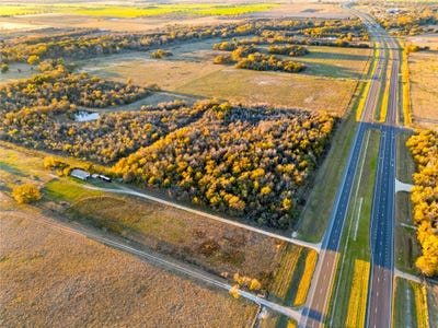 /international/us/14-commercial-hwy-6-reagan-tx-110103981279/