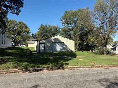 /international/us/112-s-margrave-street-fort-scott-ks-110120079904/