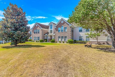 /international/us/4394-daphne-ln-murrells-inlet-sc-110102805919/