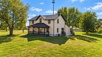 /international/us/3174-plainfield-road-oswego-il-110120771067/