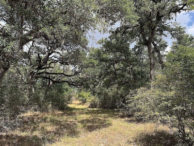 /international/us/00-private-road-1581-hallettsville-tx-110107050571/
