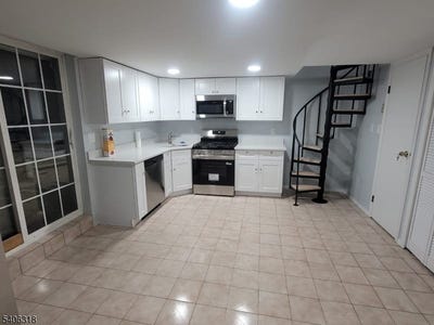 /international/us/1449-gehr-pl-north-bergen-twp-nj-110105065133/