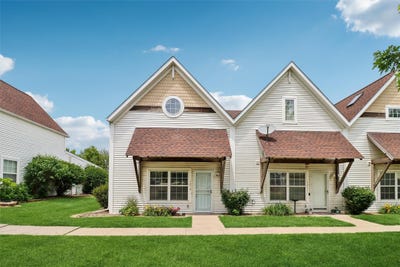 /international/us/1213-10th-avenue-nw-altoona-ia-110108716491/