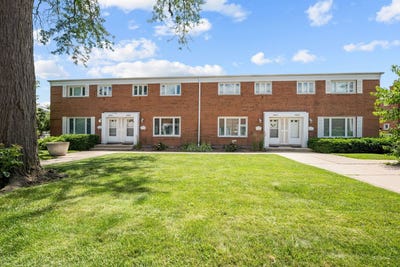 /international/us/1050-higgins-road-park-ridge-il-110108955467/
