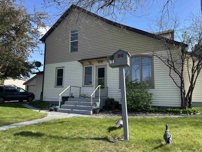 /international/us/1900-pine-street-sturgis-sd-110107897815/
