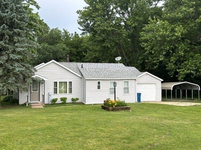 /international/us/15648-norrish-road-morrison-il-110108876958/