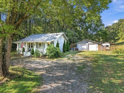 /international/us/105-airport-road-franklin-nc-110110367849/