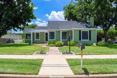 /international/us/1301-ford-street-llano-tx-110108122485/