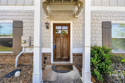 /international/us/251-oconee-river-circle-athens-ga-110107884997/