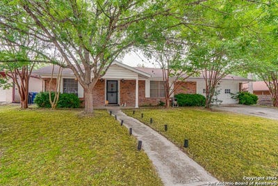 /international/us/11010-burr-oak-drive-san-antonio-tx-110097253191/?lang=en