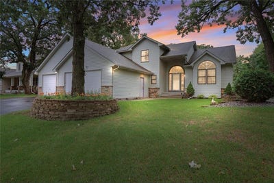 /international/us/2248-151st-avenue-nw-andover-mn-110100524839/