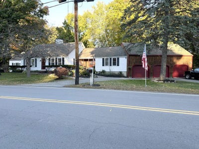 /international/us/84-main-street-hollis-nh-110120426554/