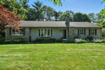 /international/us/9-e-colonial-rd-wilbraham-ma-110100468378/