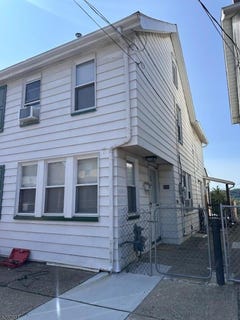 /international/us/240-chambers-st-phillipsburg-town-nj-110107752438/