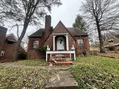 /international/us/263-oakwood-road-charleston-wv-110120147611/