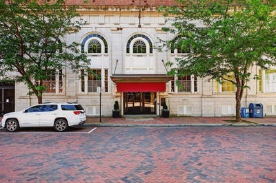 /international/us/500-court-sq-charlottesville-va-110108743667/